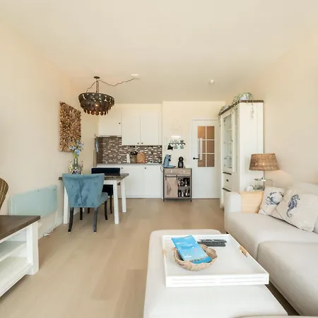 Appartement Pacific With Parking And Sea View By Interhome *