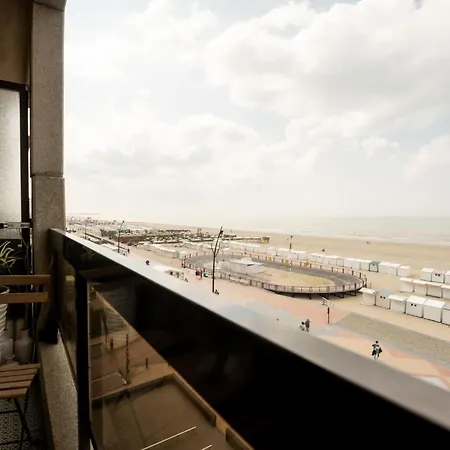 Pacific With Parking And Sea View By Interhome