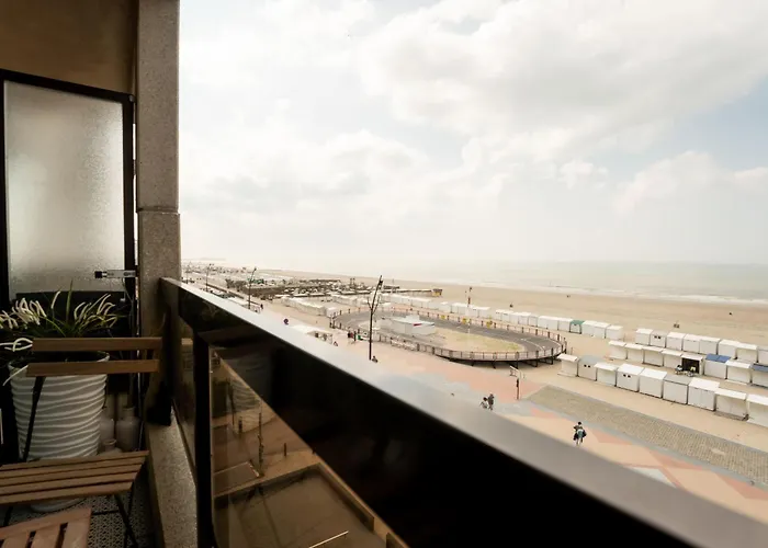 Pacific With Parking And Sea View By Interhome