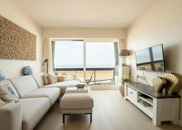 Pacific With Parking And Sea View By Interhome *